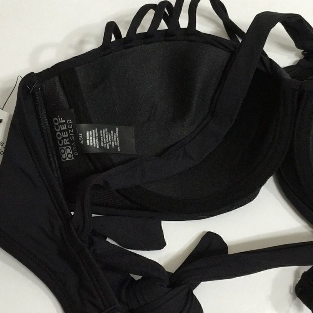 New. COCO REEF adjustable multi-way black Strappy bikini top. 32/34-C - Picture 11 of 13